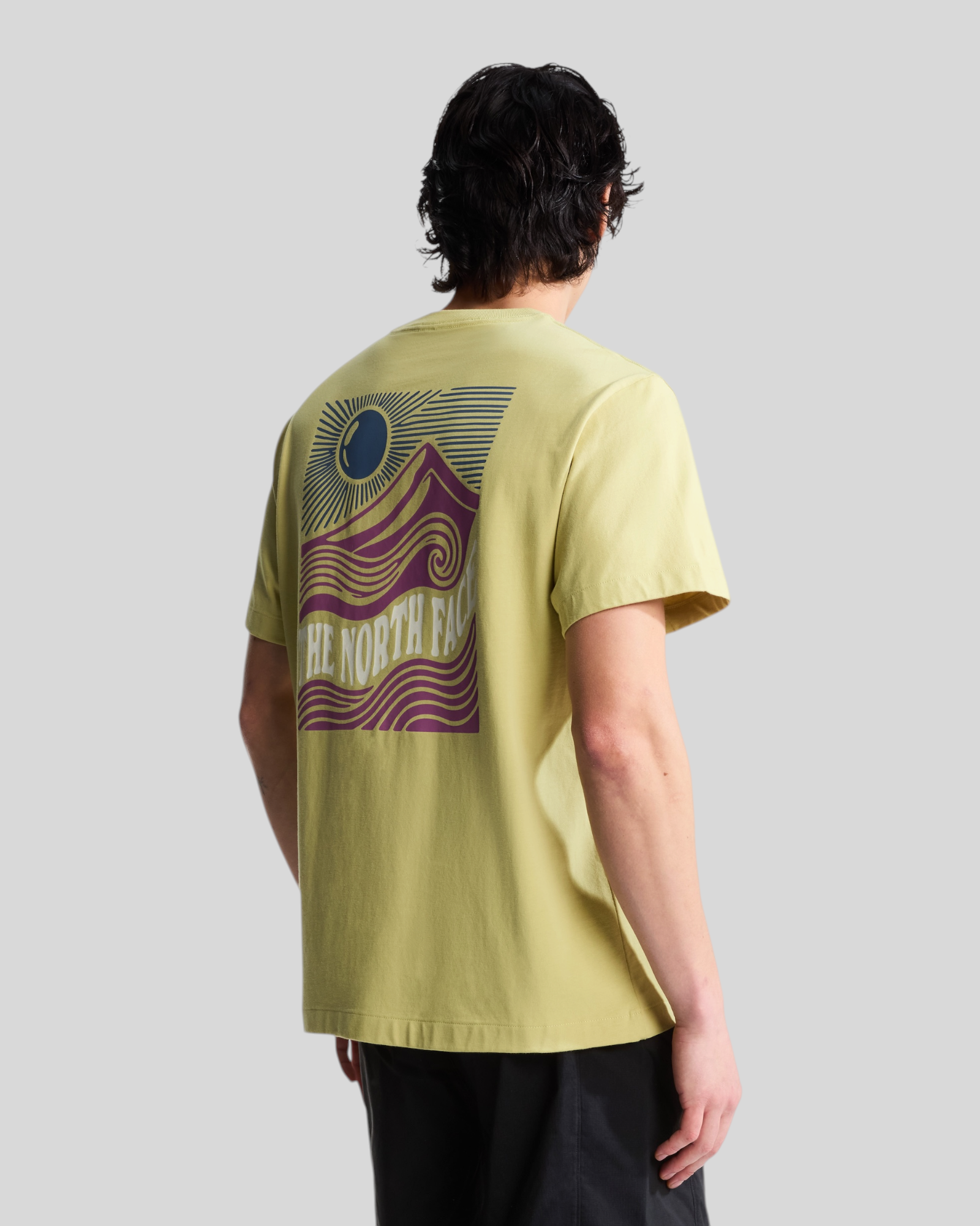 T-Shirt Mountain Escape Relaxed Graphic Tee Pear NF0A8GB1G73 The North Face