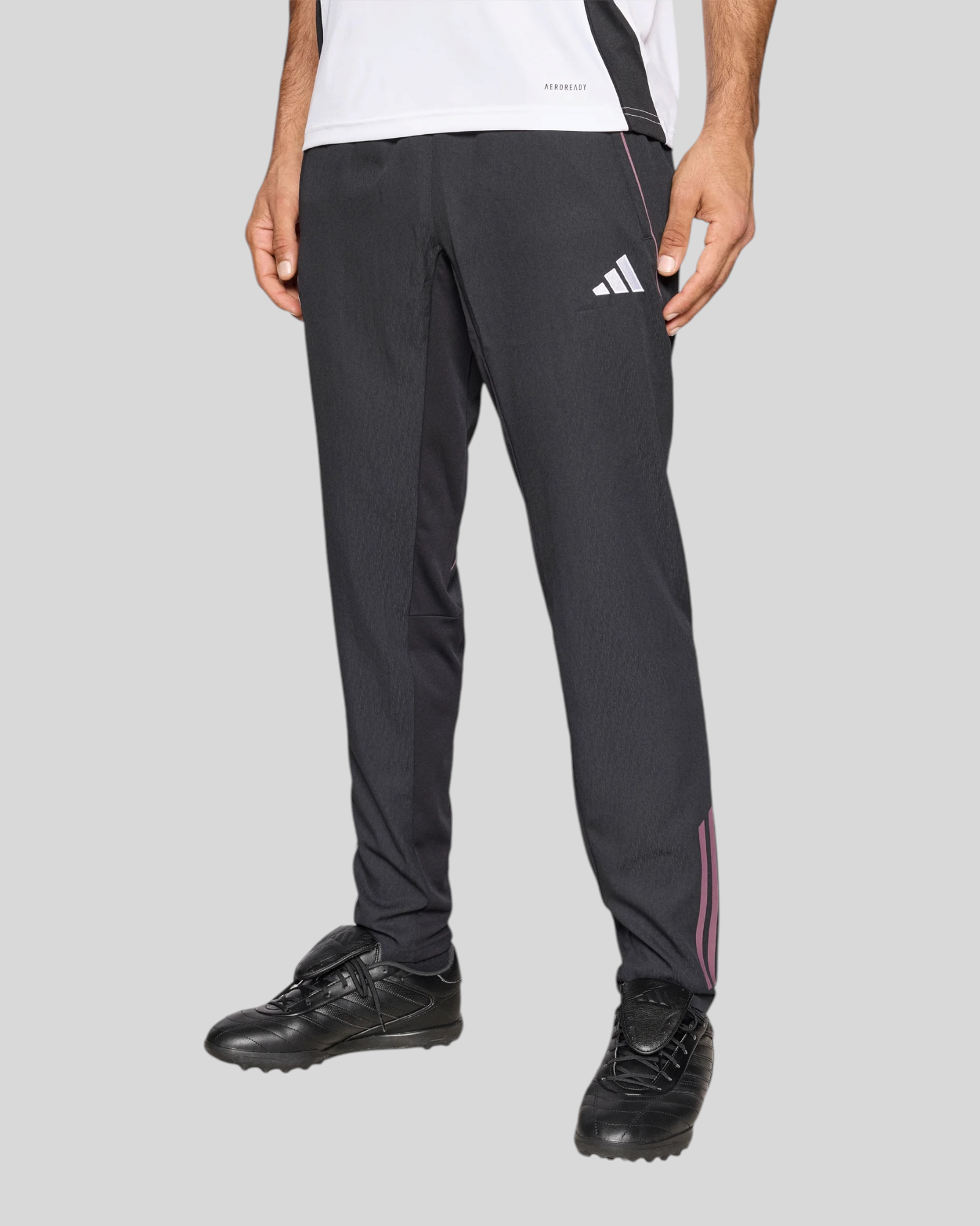 Tuta Completa FC Real Madrid 2025/26 Tiro Pre Match Viola Adidas