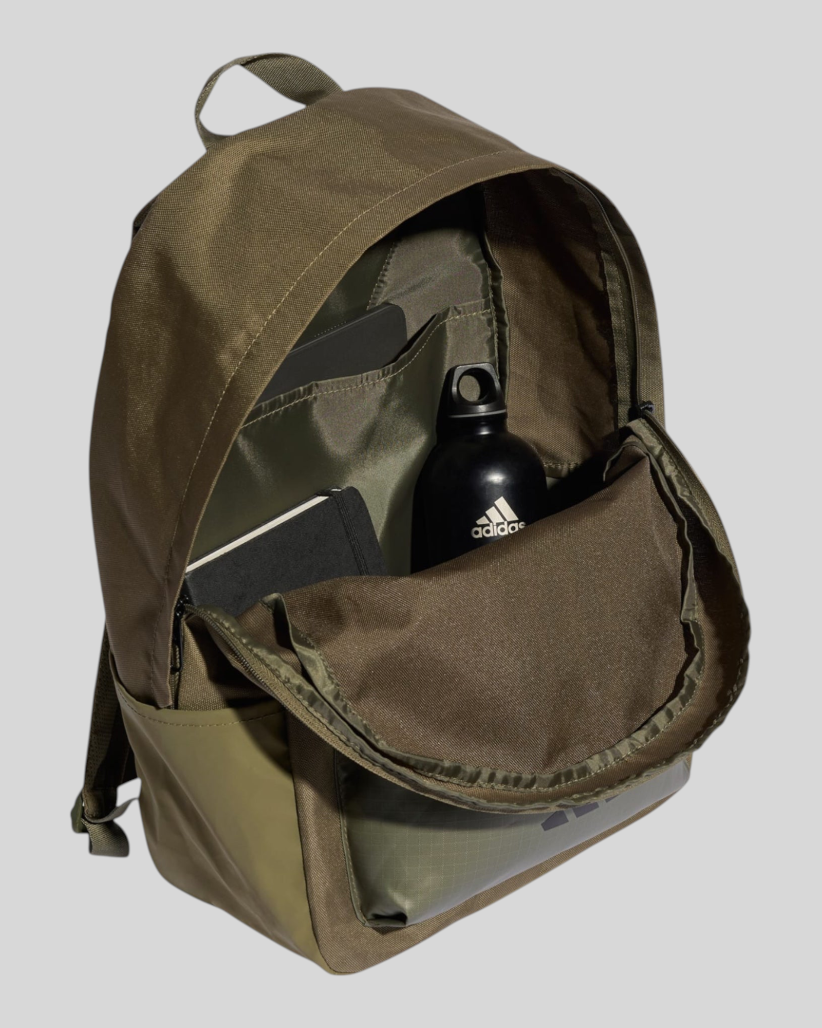Klassischer Back To School 3-Streifen Rucksack Olivgrün IS7042 Adidas