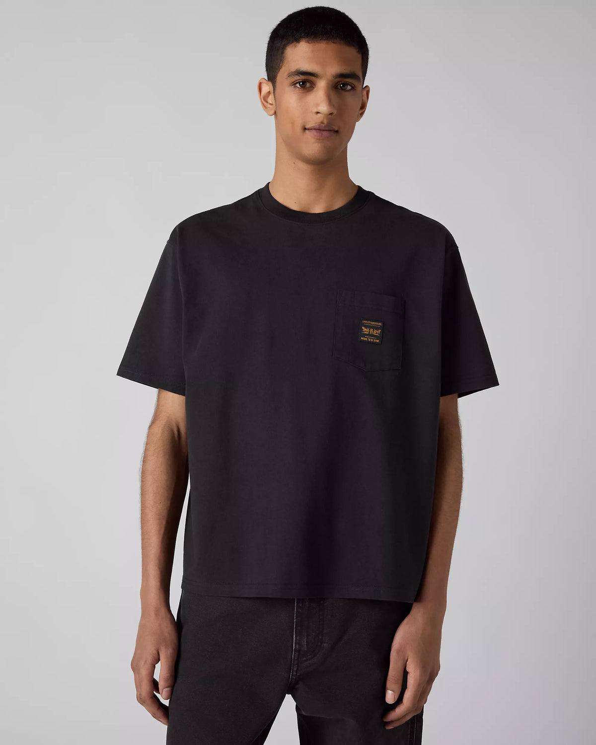 T-Shirt Levi's Workwear Pocket Tee Jet Black Nero 008AB0009