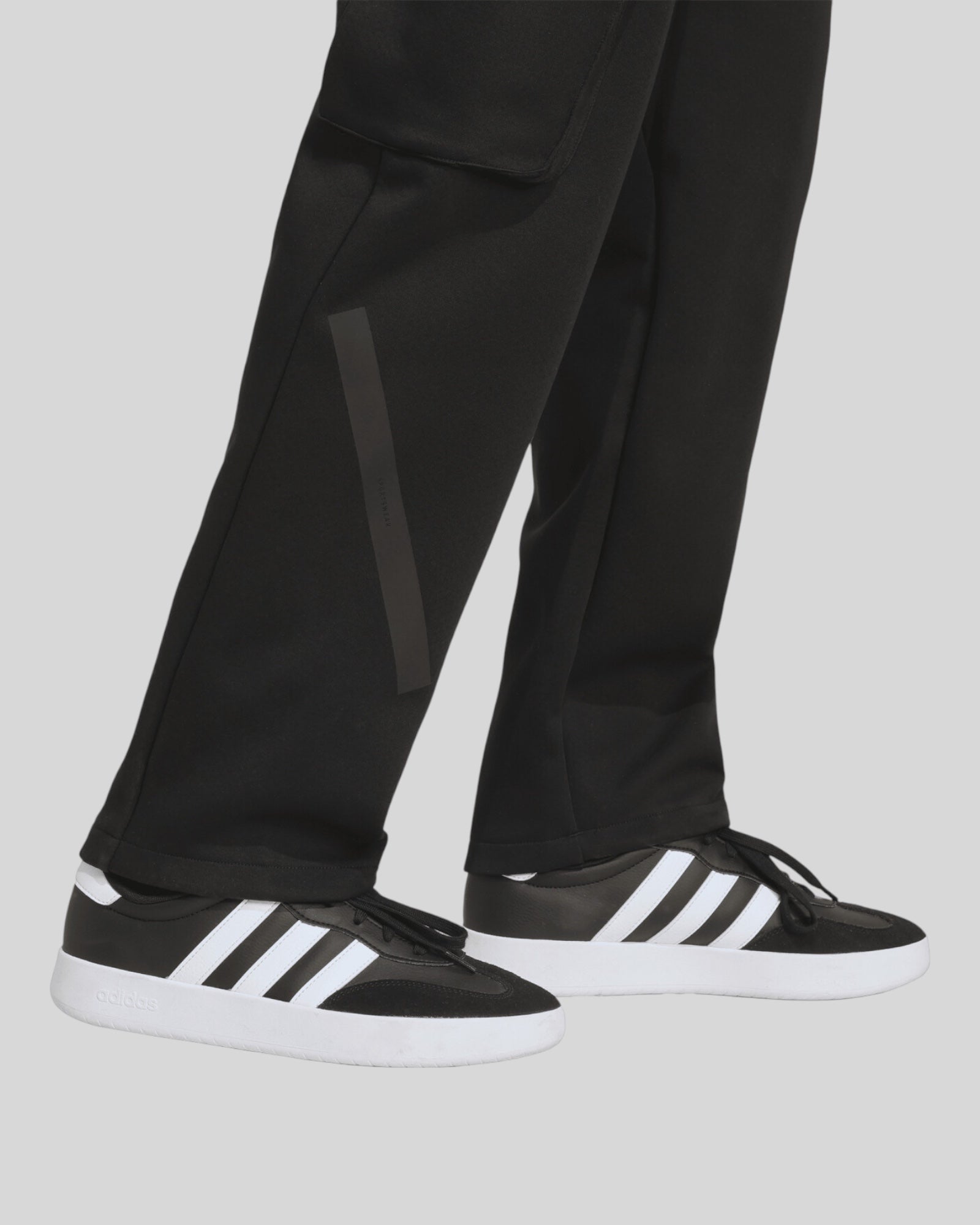 Pantalone Tuta Cargo ZNE Open Loose Fit Nero JM6057 Adidas