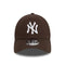 Cappello con Visiera New York Yankees League Essential 9FORTY Marrone 60471458