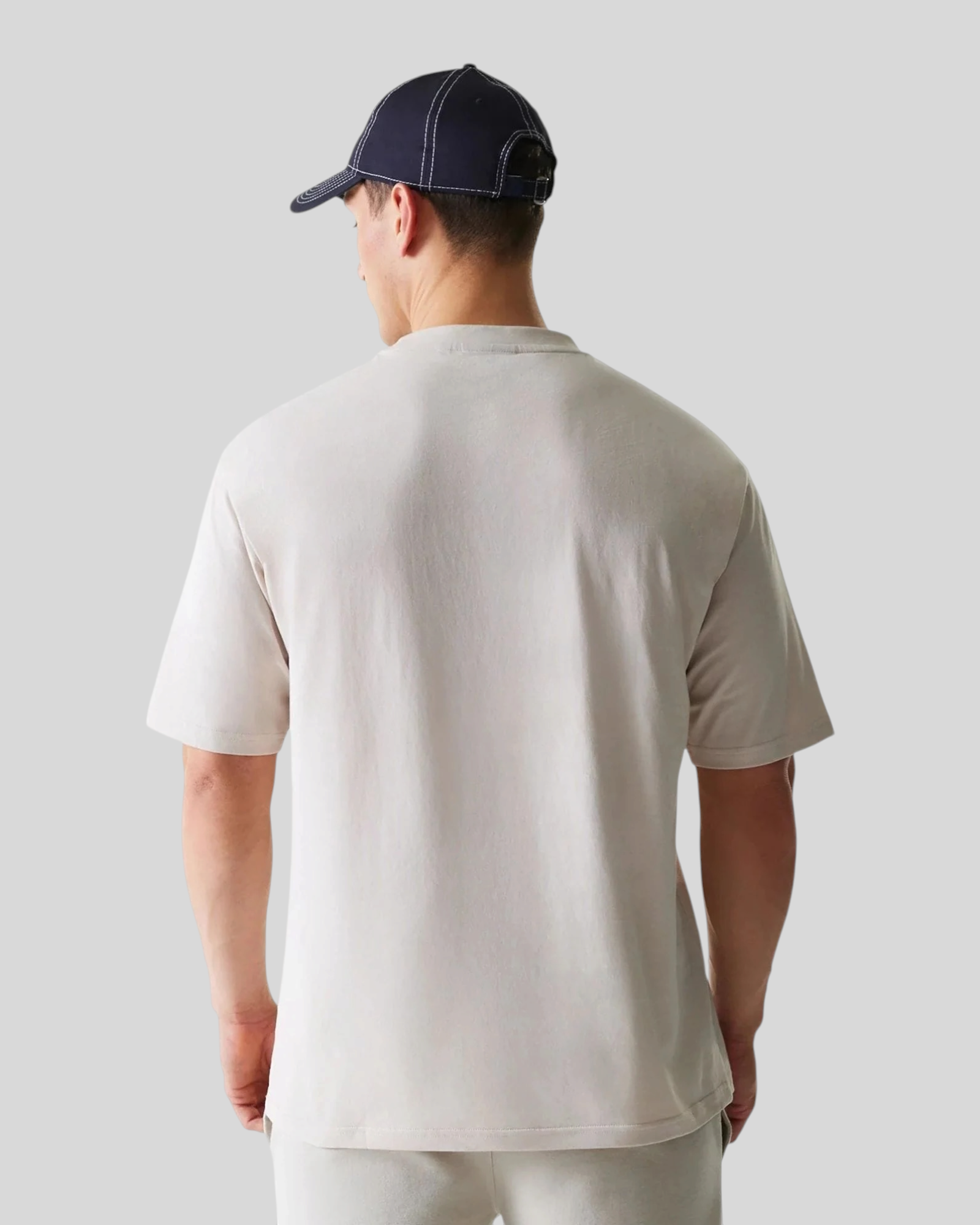 T-Shirt MLB New York Yankees Oversized Essentials Crema 60675747 New Era