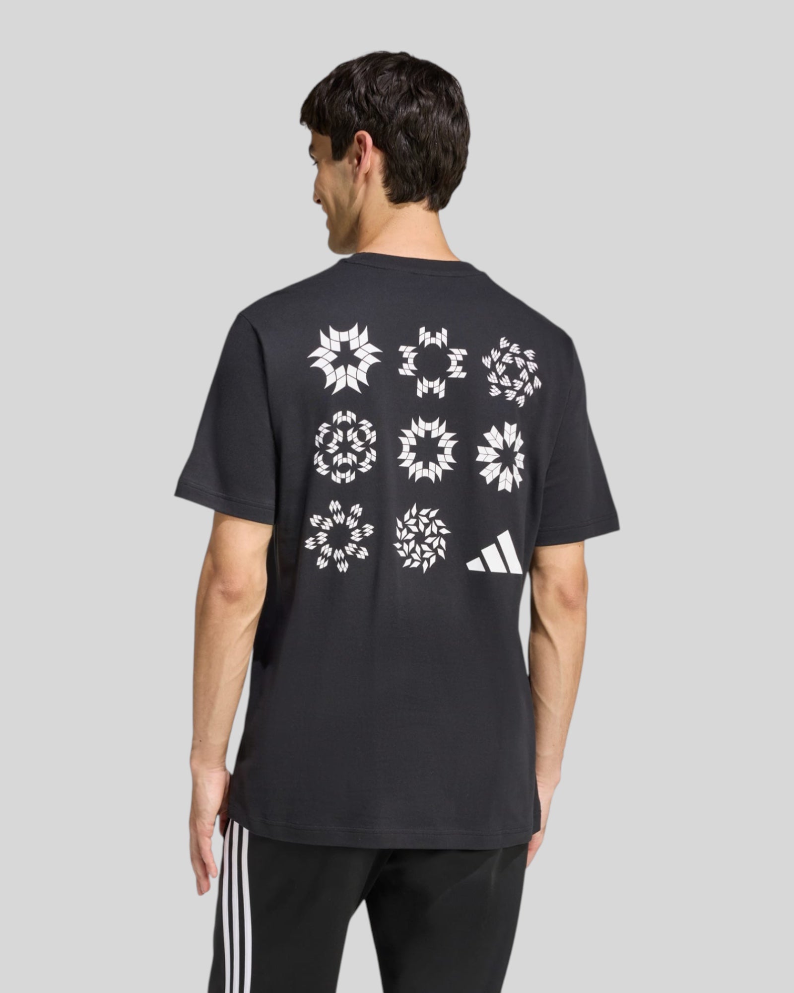 T-Shirt House Of Tiro Community Graphic Tee Nera KB4933 Adidas