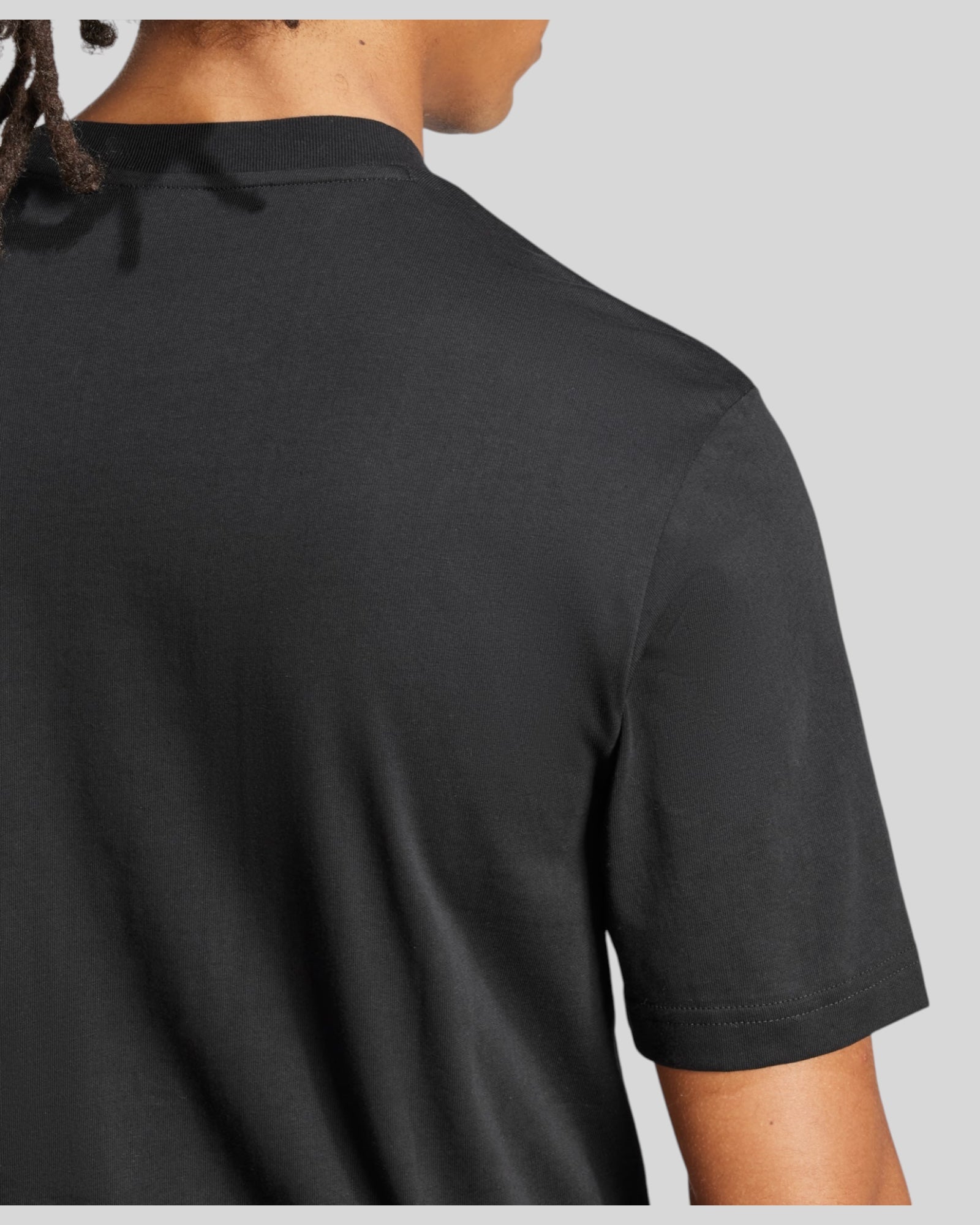 T-Shirt Essentials Small Logo Jersey Nera JE9024 Adidas