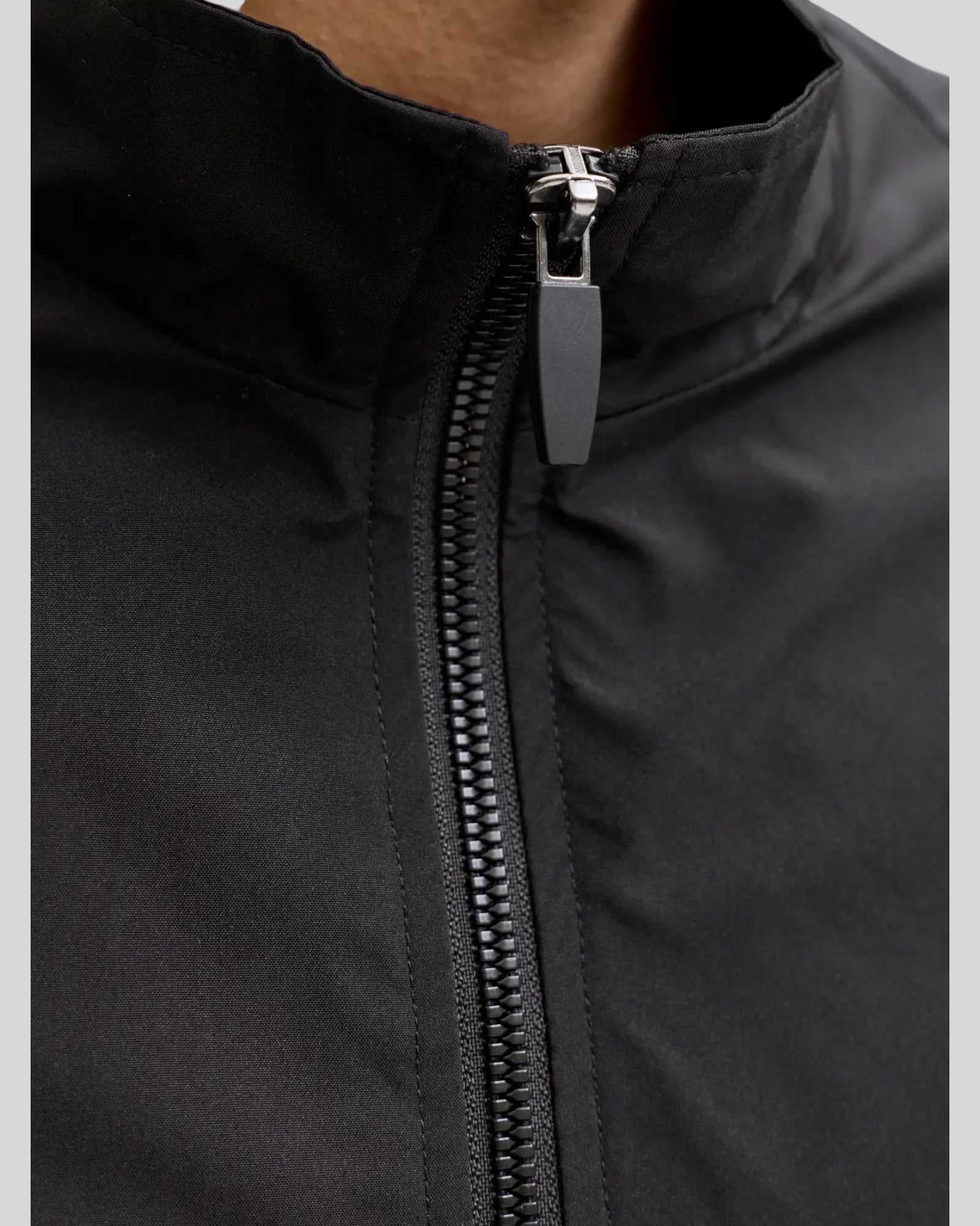 Giubbotto Jjecharger Stand Collar Bomber Essentials Nero 12288895 Jack & Jones