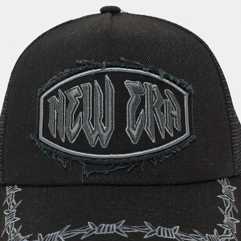 Cappello Con Visiera Nero New Era 9FORTY Distressed Patch E-Frame 60915945