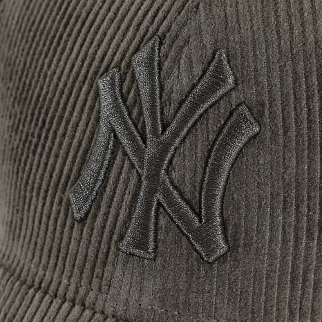 Cappello con Visiera New Era New York Yankees 9FORTY M-Crown Cord Verde Scuro 60915966